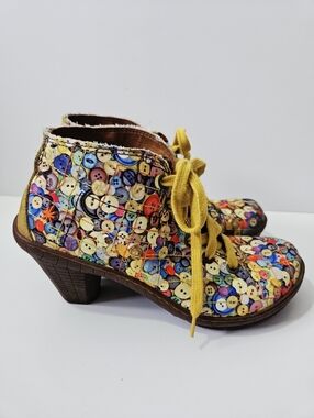 The Art Company Button Print Heel Booties Size 39 US 8.5 Lace Up Boots